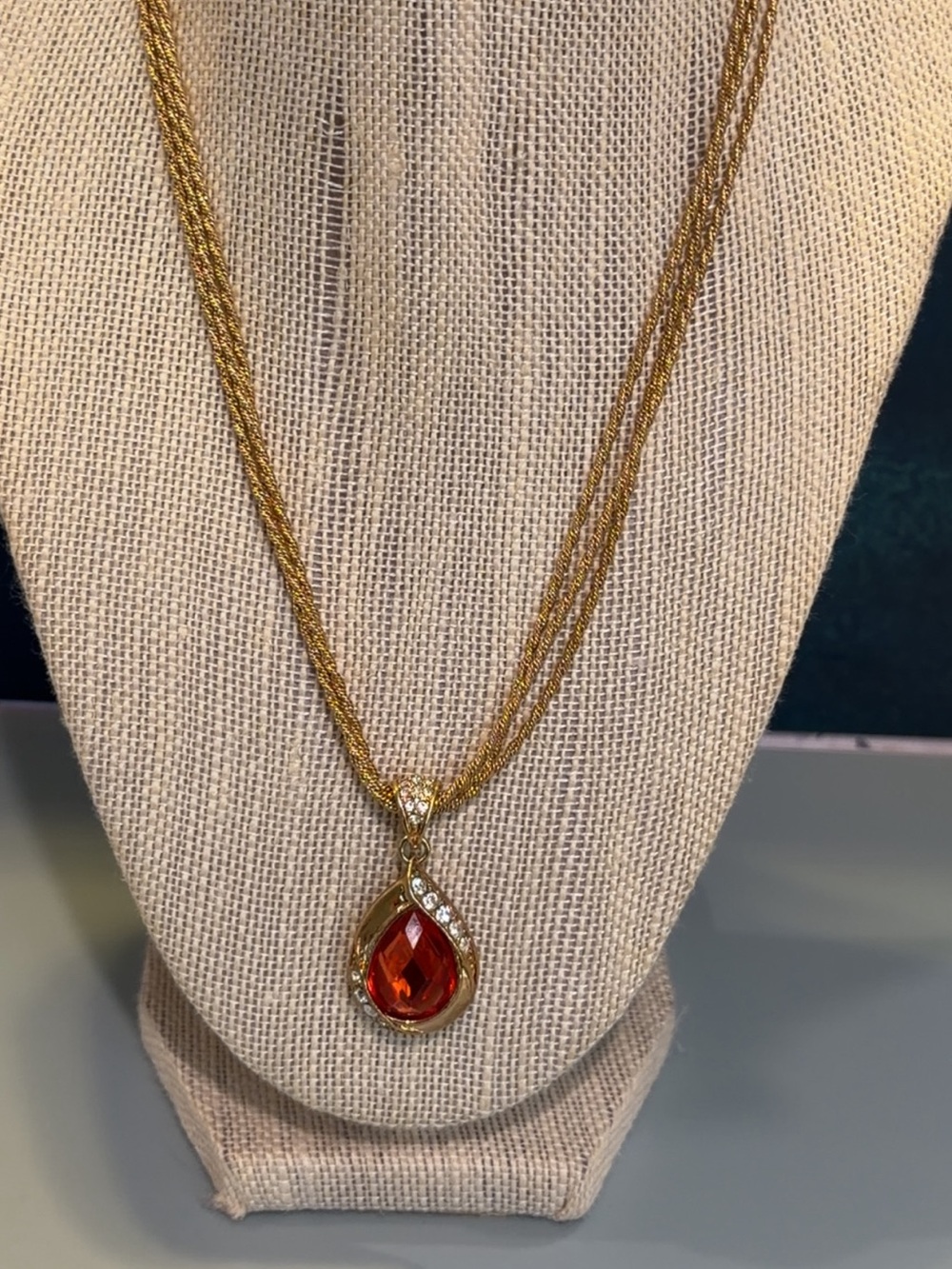 Avon President’s Recognition reversible necklace (2006-2007). - Picture 4 of 4